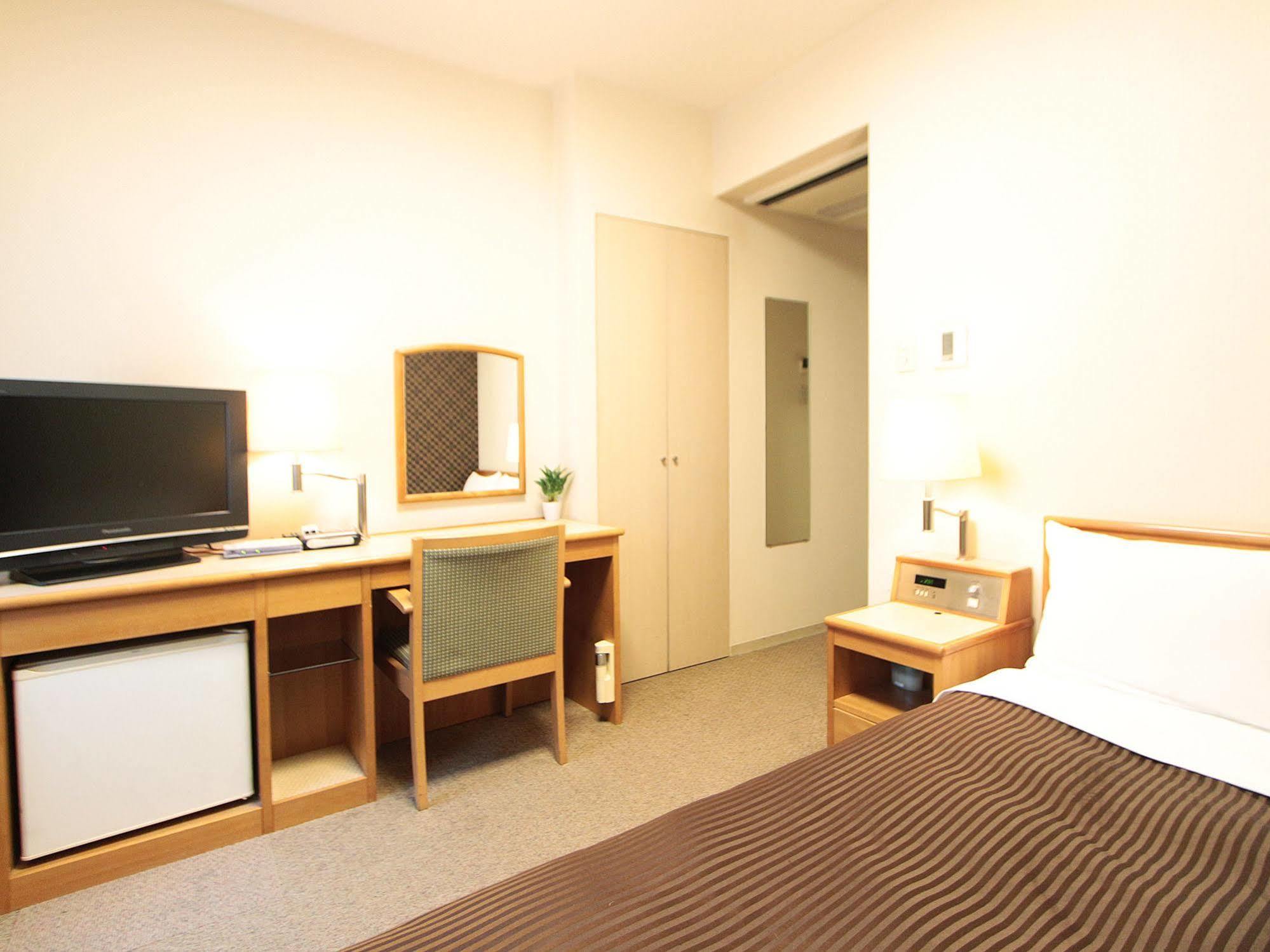 HOTEL LiVEMAX BUDGET Shinbashi Tokyo Eksteriør billede
